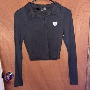 Grey cropped long sleeve broken heart shirt